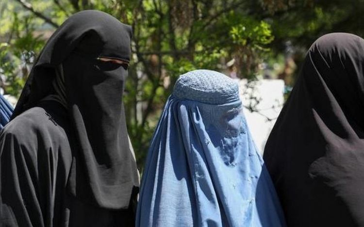 Талибы впервые назначили женщин на руководящие должности
