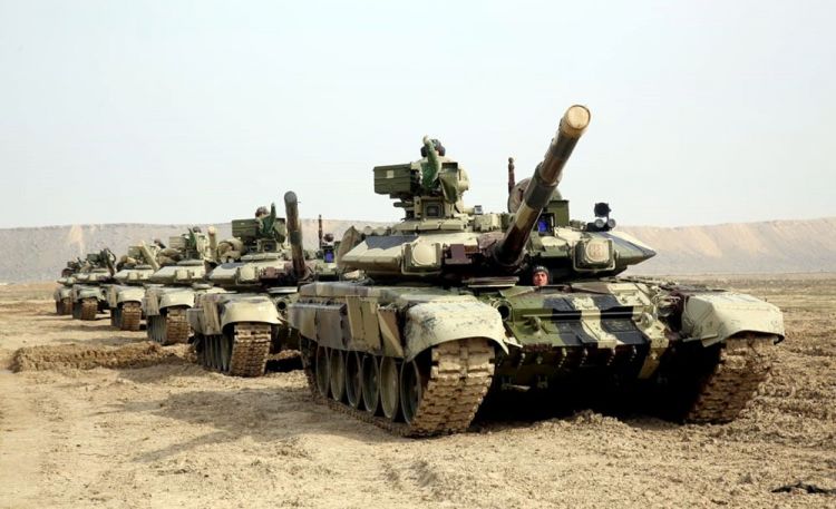 Azərbaycan tankları təlimə çıxarıldı