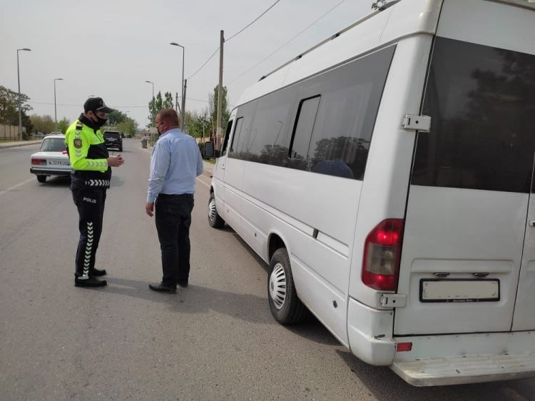COVID-19 pasportu olmayan avtobus sürücüləri saxlanıldı