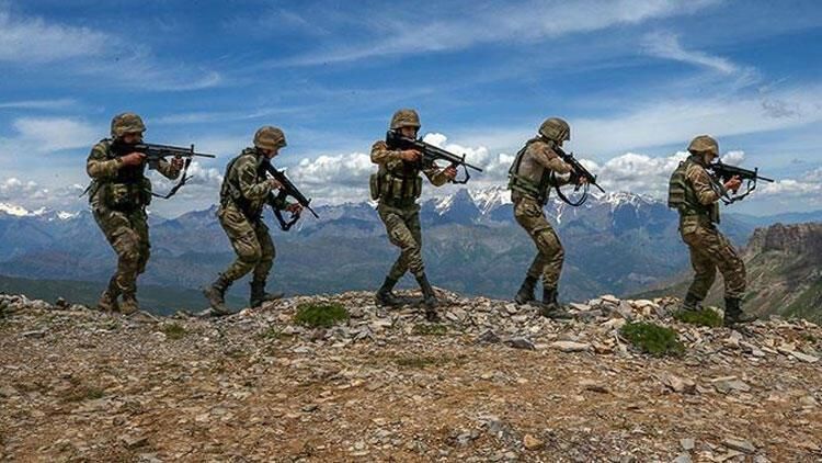 Turkish army neutralizes over 300 terrorists