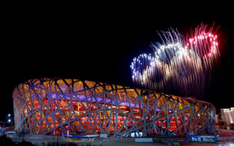 Погашен Олимпийский огонь зимних Игр 2022 года