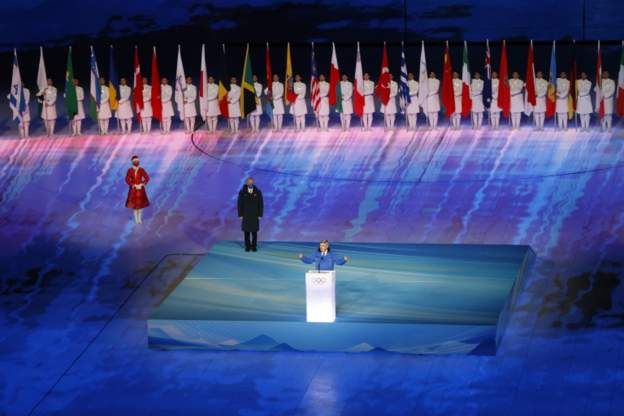 اختتام الألعاب الأولمبية الشتوية في بكين بدعوة إلى السلام