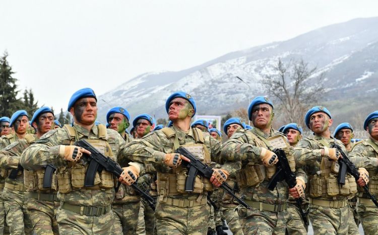 Azərbaycan Ordusuna komandoların qəbulu elan edildi