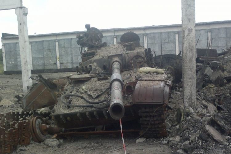 Возле Харькова подбиты 4 российских танка