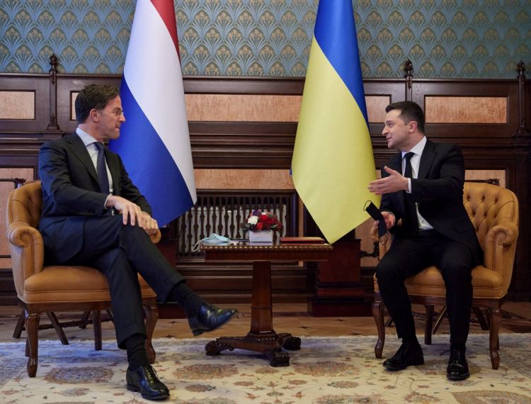 الرئيس الأوكراني يشكر هولندا على دعم بلاده في مجال الدفاع والأمن