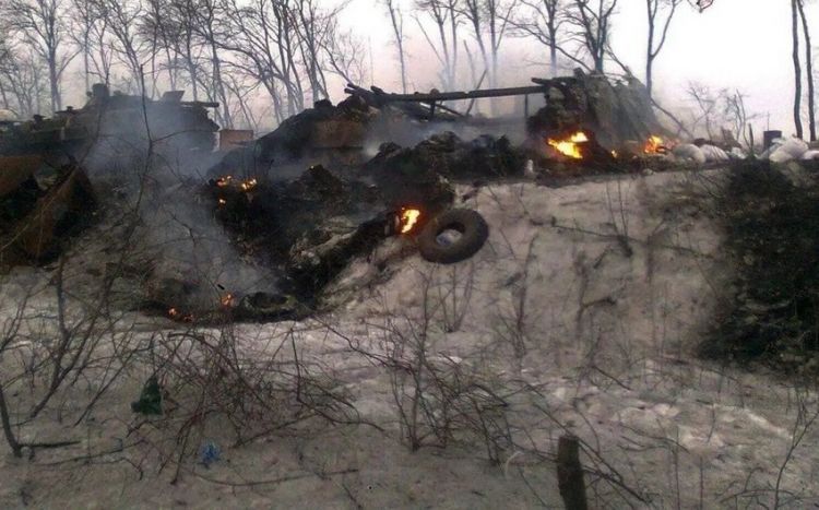 Ukrayna artilleriyası Qostomeldə Rusiyanın hərbi texnikasını məhv etdi