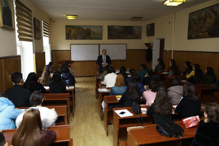 Перенос бакинских университетов за черту города не обсуждается