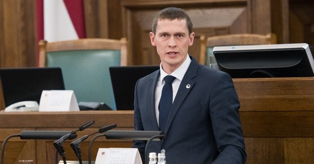 Latviyalı deputat Ukraynaya gedib Ruslara qarşı vuruşacaq