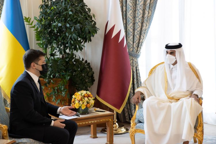 أمير قطر يبحث مع زيلينسكي المستجدات على الساحة الأوكرانية