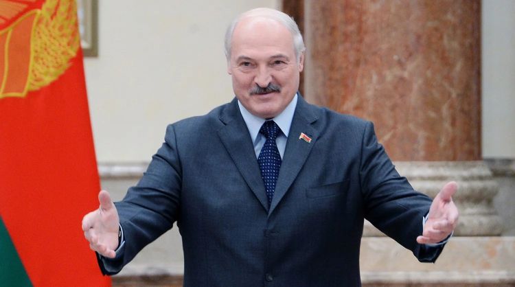 Lukaşenko Rusiyaya gedecek