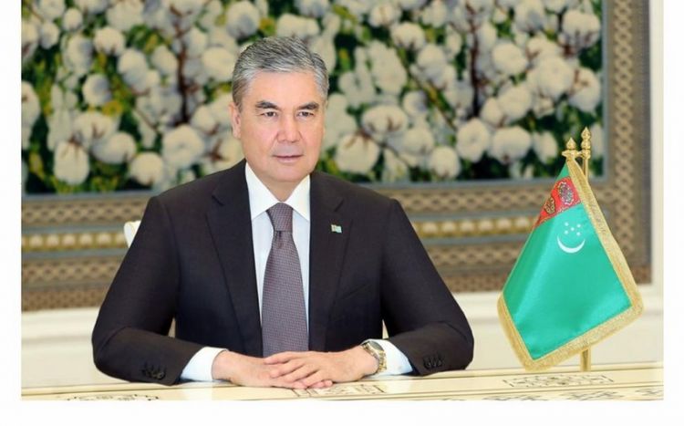 Президент Туркмениcтана проголосовал на президентских выборах