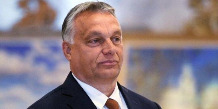 رئيس وزراء هنغاريا من فرساي: القادة الأوروبيون قرروا المشاركة في مفاوضات وقف إطلاق النار بأوكرانيا