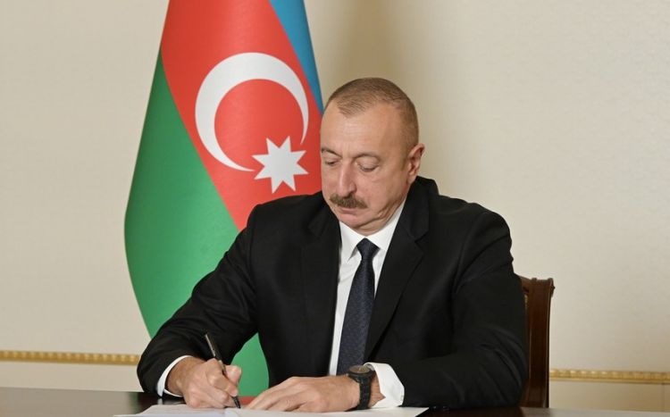 Президент Ильхам Алиев поздравил новоизбранного президента Кореи