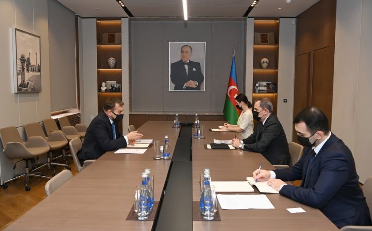 Джейхун Байрамов встретился с послом Словении в Азербайджане