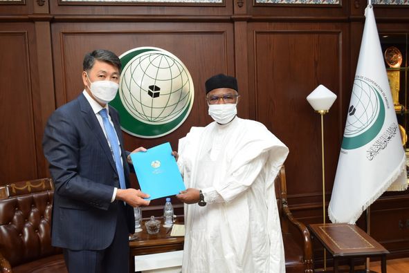 الأمين العام لمنظمة التعاون الإسلامي يستقبل سفير كازاخستان بالسعودية