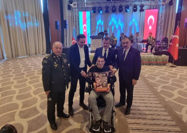 Проведено праздничное мероприятие для лечащихся в Турции ветеранов войны