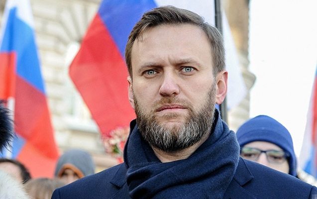 Rusiyalı müxalifətçi Navalnıya hökm oxundu