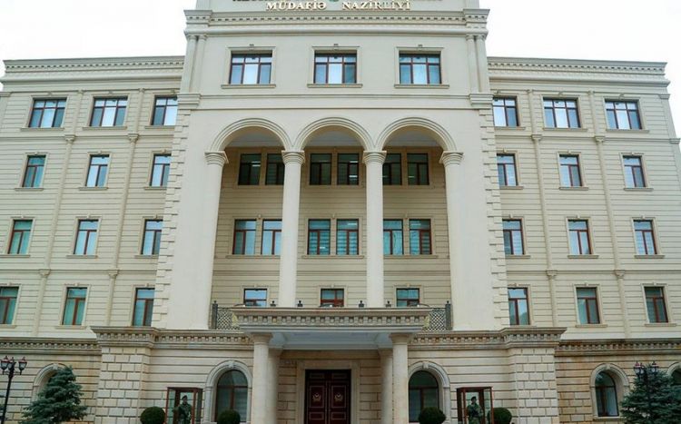 "В Азербайджане нет административно-территориальной единицы под названием "Нагорный Карабах" Минобороны