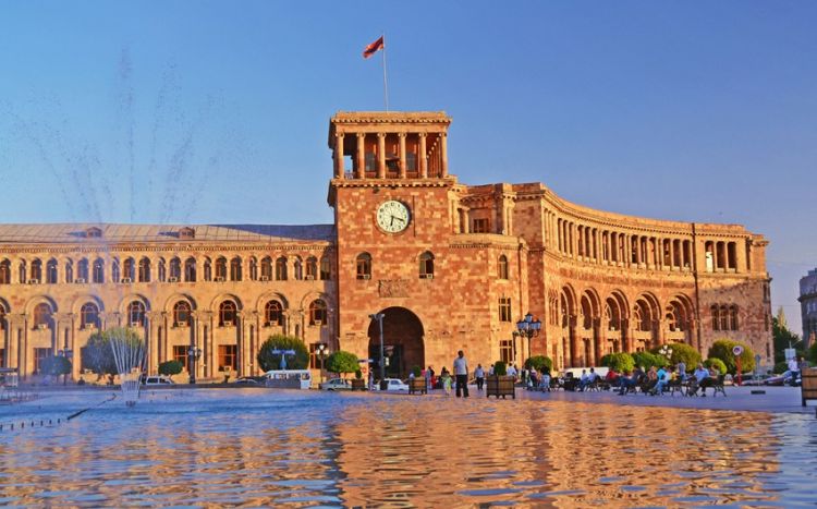 Yerevan offers Baku to immediately start negotiations on comprehensive peace agreement