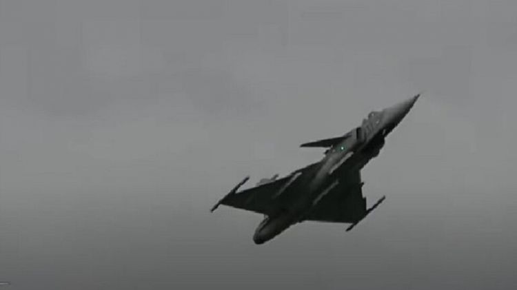 سلاح الجو الهنغاري يستنفر مقاتلاته بسبب بلاغ عن قنبلة في طائرة متجهة إلى سان بطرسبورغ
