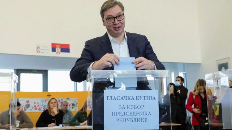 انتخابات رئاسية ونيابية في صربيا واتجاه لفوز الحزب الحاكم