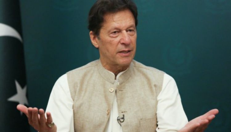 Pakistanın Baş naziri  istefa verdi
