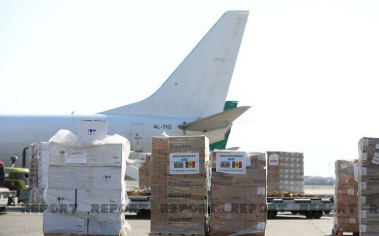 Azerbaijan sends humanitarian aid to Ukrainian refugees