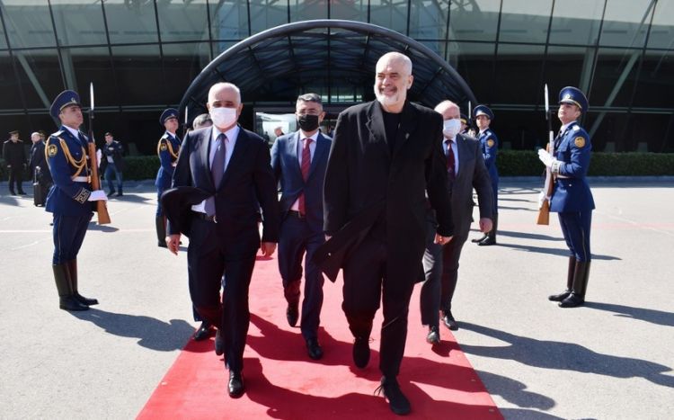 Завершился официальный визит премьер-министра Албании в Азербайджан