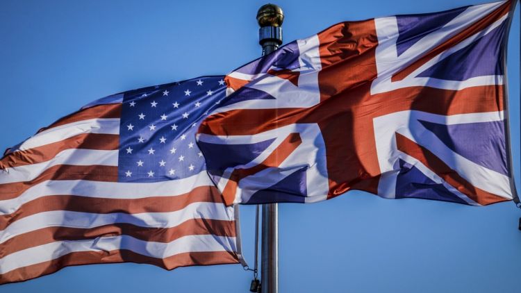 США и Британия настроены на длительную прокси-войну против РФ эксперт