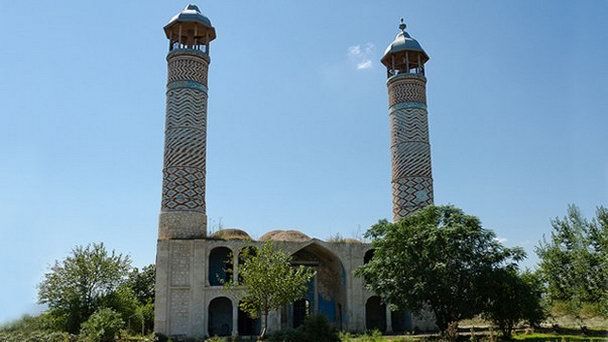 Начинается реставрация мечетей Джума и Гияслы в Агдаме