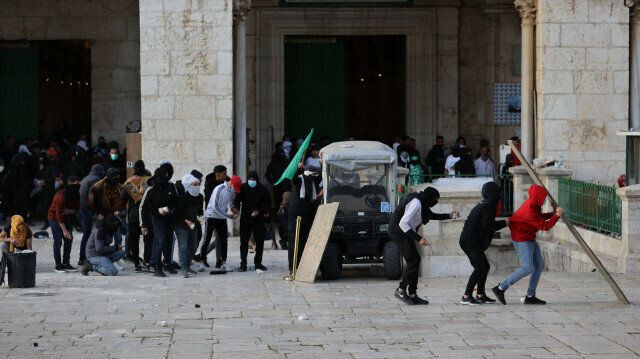 At least 31 Palestinians injured in another Israeli police raid at Al-Aqsa mosque