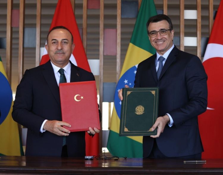تركيا والبرازيل توقعان اتفاقيات هامة لتعزيز العلاقات الاقتصادية والثقافية والاجتماعية