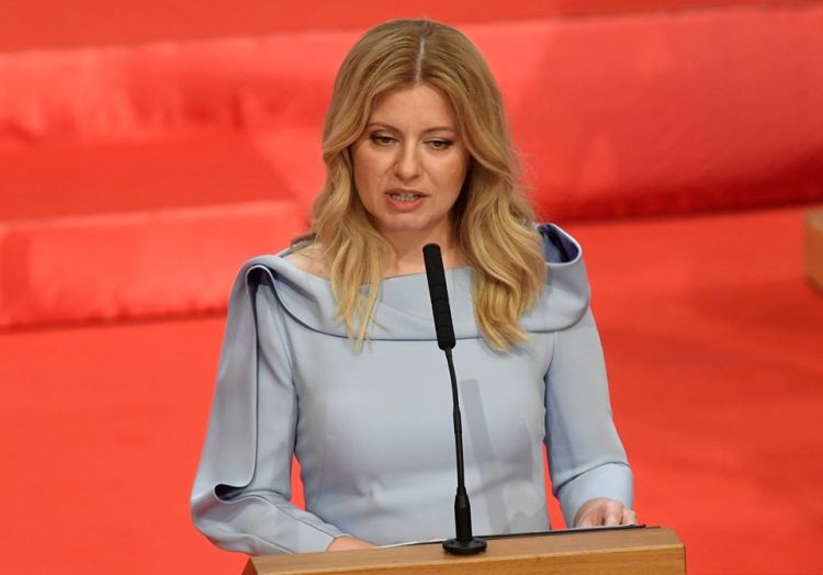 رئيسة سلوفاكيا تعلن توريد المزيد من الأسلحة لأوكرانيا