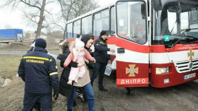 Evacuation of civilians from Ukraine's Mariupol continues UN