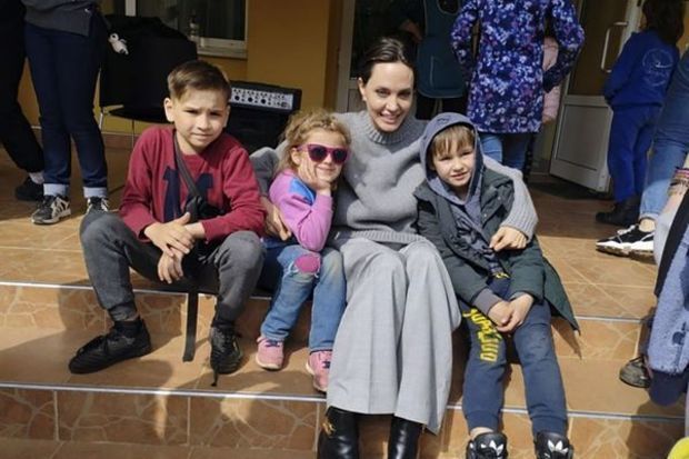 Анджелина Джоли поделилась впечатлениями от посещения Львова