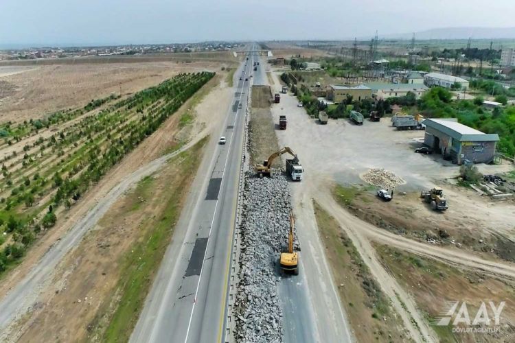 Начались ремонтно-восстановительные работы на дороге Баку-Губа-граница с РФ