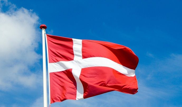 Rusiya Danimarka diplomatlarını ölkədən çıxarır