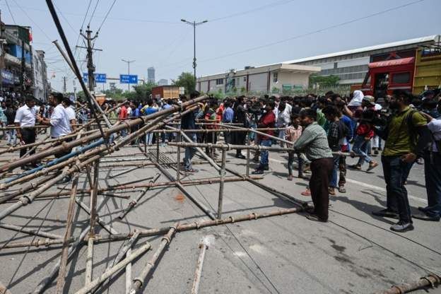 الحكومة الهندية تعلق خطة لإزالة مبان غير قانونية بعد احتجاجات