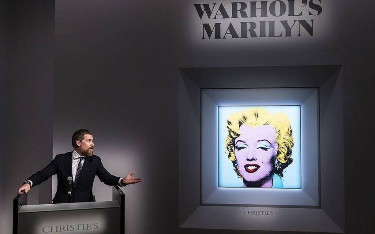 Портрет Мэрилин Монро работы Уорхола продали на аукционе за рекордную сумму