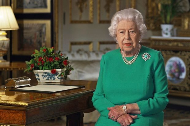 Королева Елизавета пропустит тронную речь из-за «проблем с мобильностью»