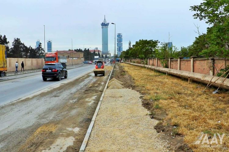 В Баку проводится ремонт улицы, пересекающейся с двумя крупными проспектами