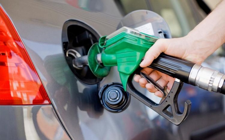 Стоимость бензина в США достигла исторического максимума