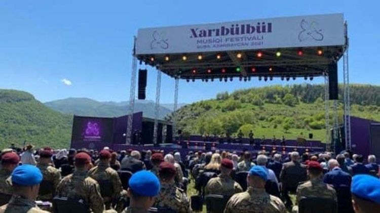 В Шуше завершился Международный фольклорный фестиваль "Харыбюльбюль"