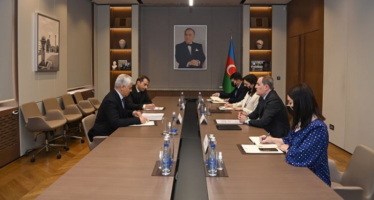 Azerbaijani foreign minister meets with ECO chief in Baku