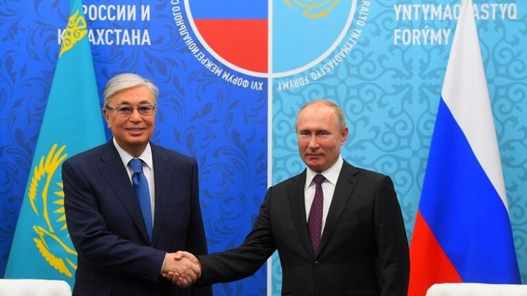 بوتين بحث مع توكايف مسائل العلاقات بين روسيا وكازاخستان