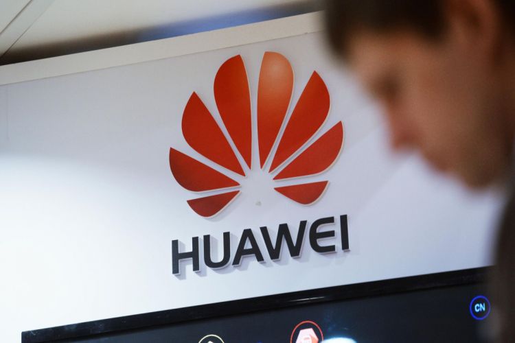 Канада запретила использование в стране продукции Huawei
