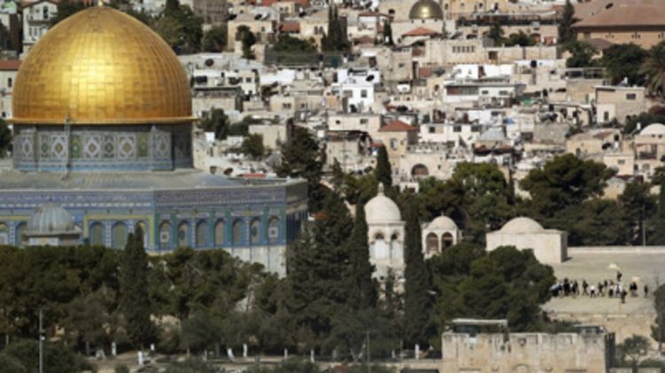 حماس تحذر إسرائيل من تنظيم مسيرة الأعلام في المسجد الأقصى