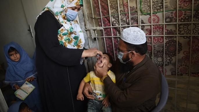باكستان تطلق حملة تطعيم جديدة لمكافحة شلل الأطفال