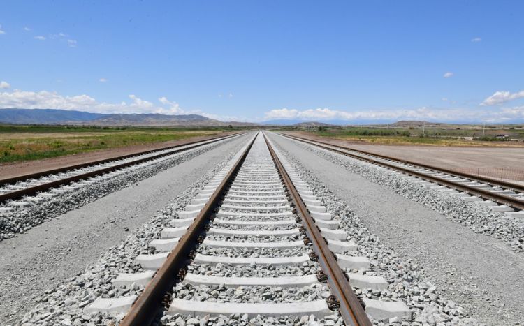 Первый этап строительства железнодорожной линии Горадиз-Агбенд завершен на 90%