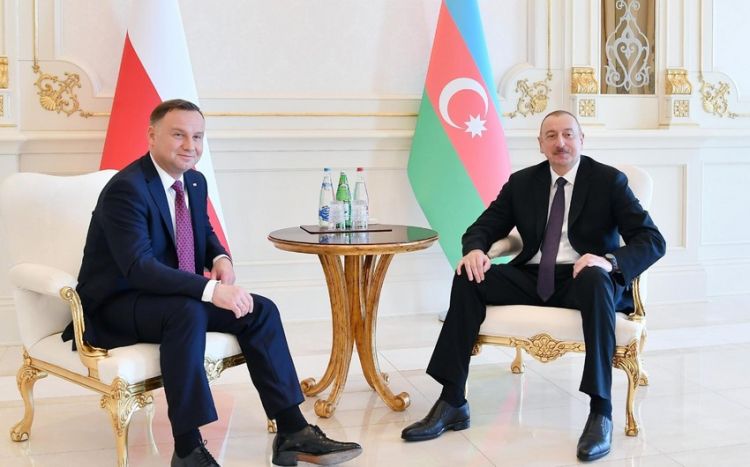Президент Польши поздравил президента Азербайджана